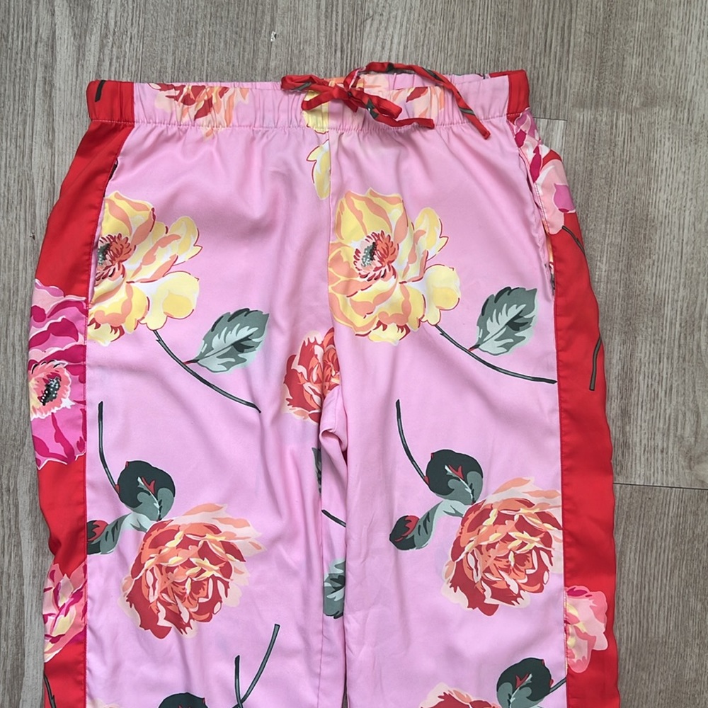 Victoria's Secret Satin Pajama Floral Sleep Pants - Picture 7 of 10